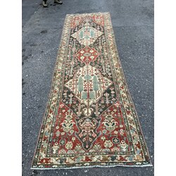 Bahtiyari runner 3’2 x 11’3 feet