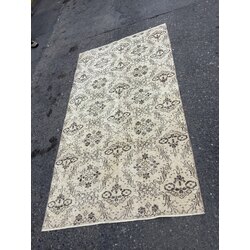3’7 x 6’8 feet Antique Oushak