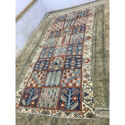 4’6 x 10’1 feet persian Bahtiyari 