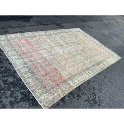Oushak rug 6’3 x 9’7 feet