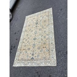 3’6 x 6’1 feet Antique Oushak 