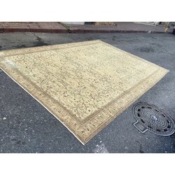 Kayseri rug 8’7 x 12’6 feet