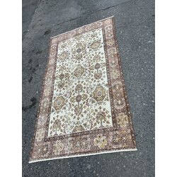 3’6 x 6’6 feet Antique Oushak