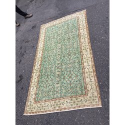3’7 x 6’9 feet Antique Oushak