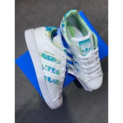 Superstar