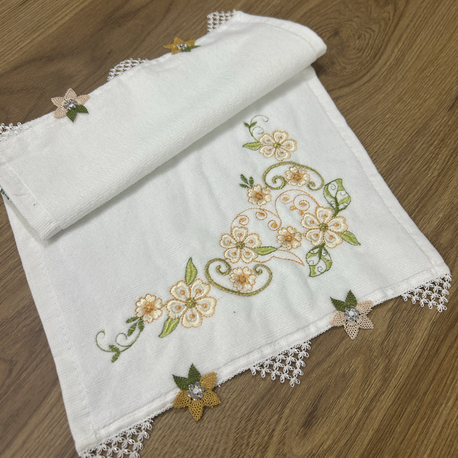 1 adet 30x50 cm el emeği iğne oyası mutfak havlusu