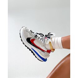Nike x Sacai VaporWaffle “ Game Royal/Red “