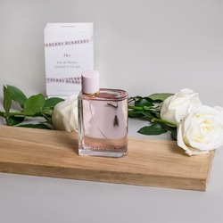  Burberry Her