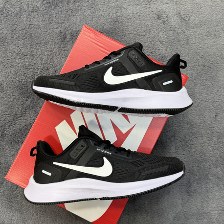 Nike Zoomx (40-44)