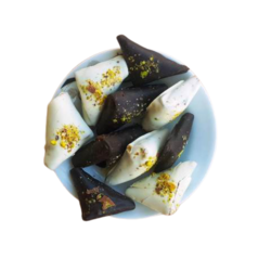 İçi Fındıklı Dışı Antep Fıstıklı Çikolatalı Muska 1 Kg Karışık Paket