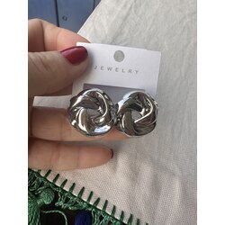 Çelik silver küpe