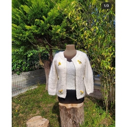 Beyaz hırka ve crop