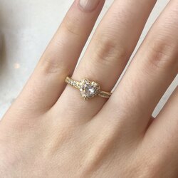 Çelik Swarovski Heart Yüzük