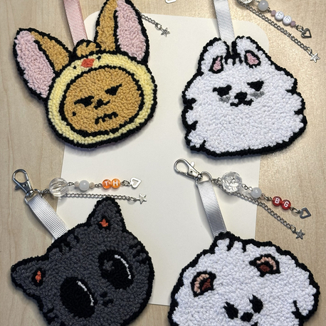 TXT Pull Batu Charm