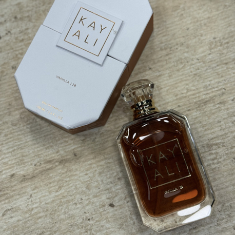 KAYALI VANILLE 28