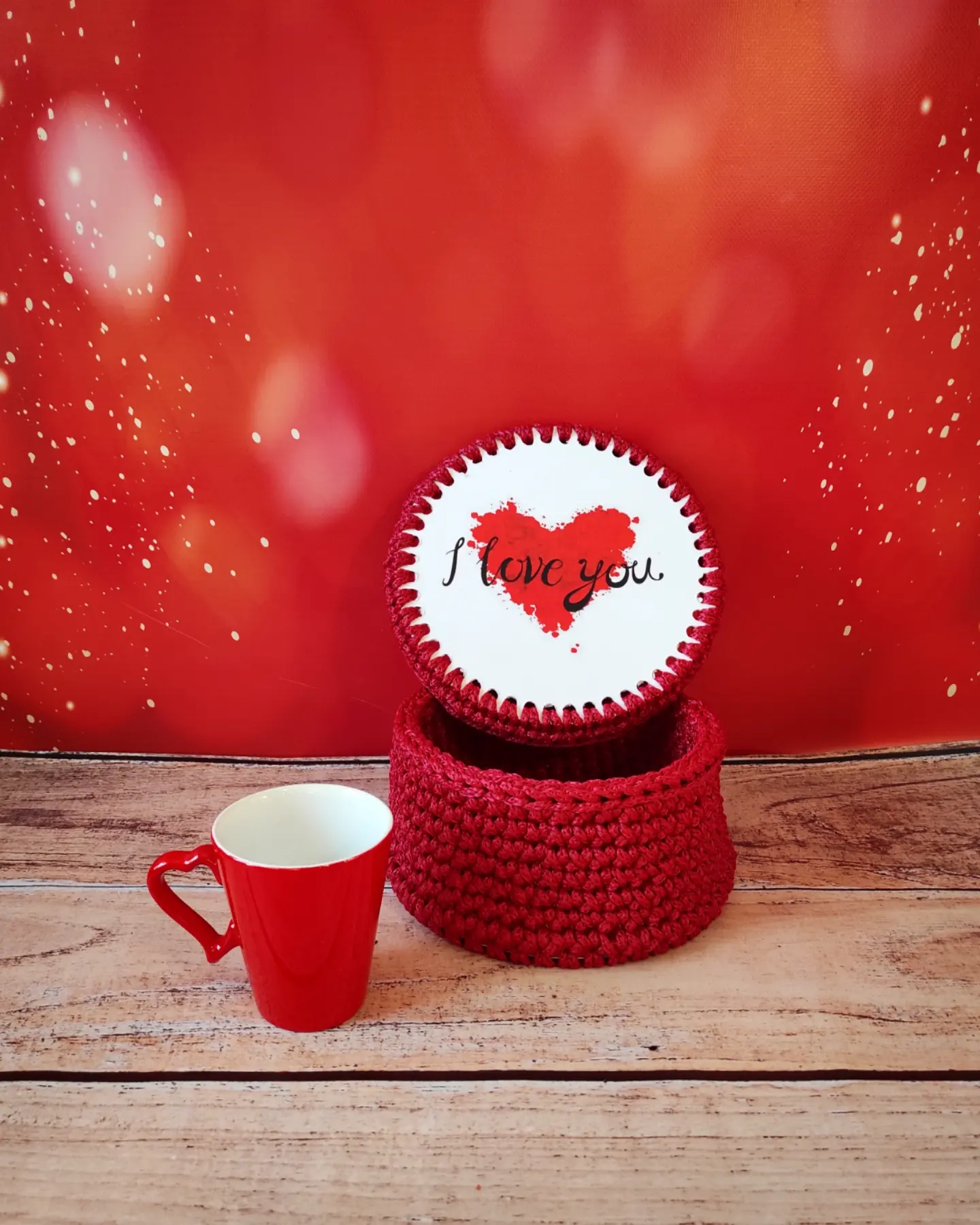 El Yapımı l Love You Yazılı Kutu ve Kalp Saplı Kırmızı Kupa Sevgililer Günü Hediye Paketi