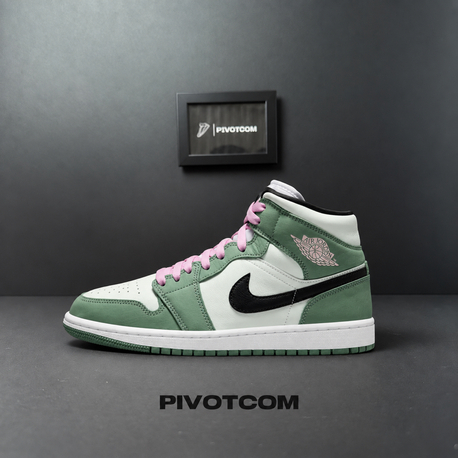 Nike Air Jordan 1 Mid “Dutch Green”