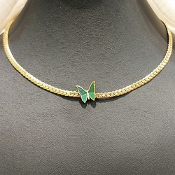 Asimetrik Yeşil Kelebek Gold Çelik Kolye