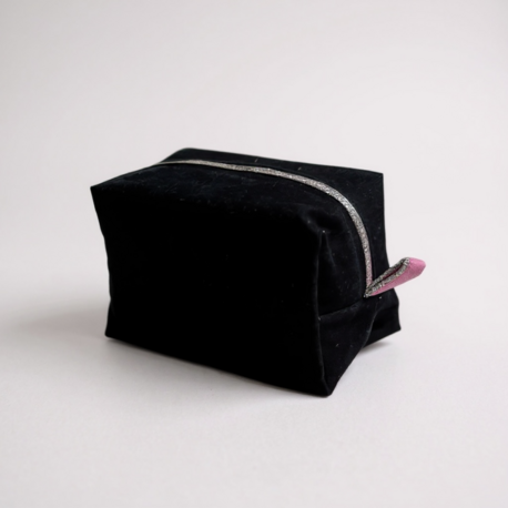 Pomélie Classic Orta Boy – Kadife Siyah Pembe