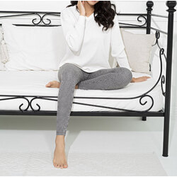 Beyaz kazayağı pijama takımı