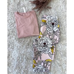 Pembe çiçekli ev kıyafeti 