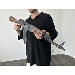 Ak-47 Dipçikli Eskitme Modeli hareketsiz