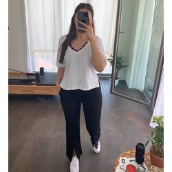 BEYAZ DANTEL DETAY TİŞÖRT 