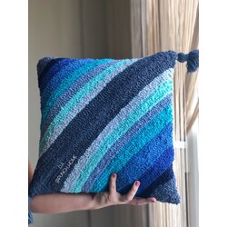 BLUE RAİNBOW TUFTED PİLLOW