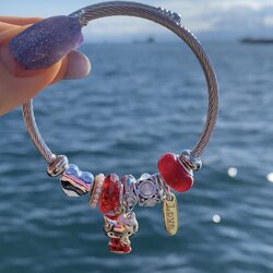 Çelik Kırmızı Hello Kitty Pandora