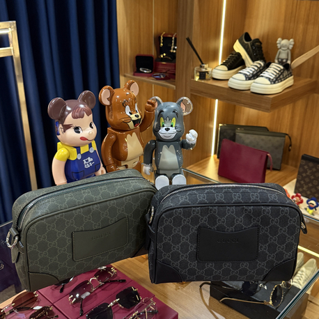 Gucci Pouch
