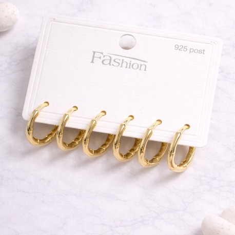 Pirinç Gold Renk Kemik Halka Model 925 Ayar Gümüş Çivili Küpe Seti