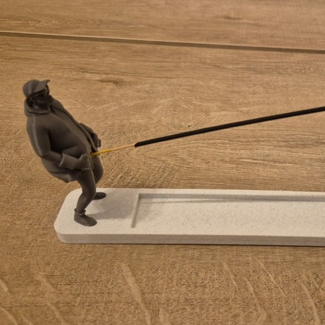 3D Baskı İşeyen Adam Tütsülük