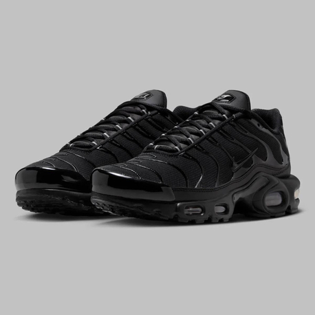Nike Air Max Plus “ Triple Black ” 