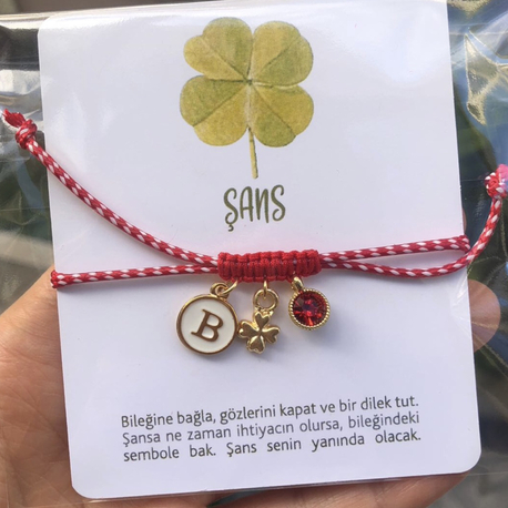 Beyaz mineli harf sembol Marteniçka bileklik 