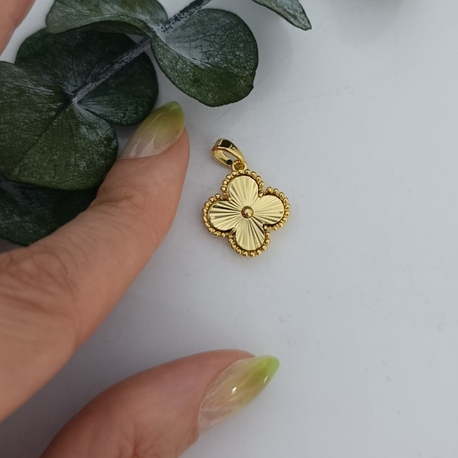 14K Renkte Xuping Pırıltılı Yonca Kolye Ucu 
