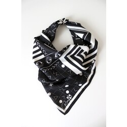 Black_White 70x70 cm