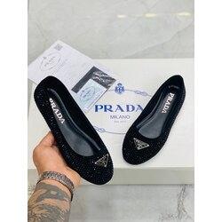 PRADA TAŞLI BABET