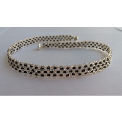 GÜMÜŞ KUM BONCUKLU CHOKER