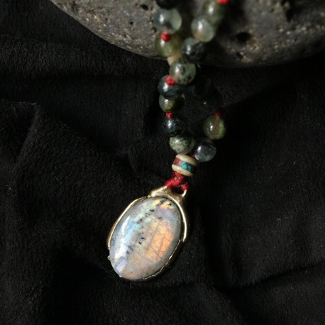 AY TAŞI & PREHNITE TILSIM