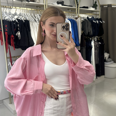 Pembe Gömlek