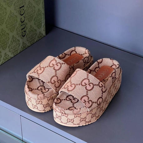 Gucci Kadın Summer Slippers