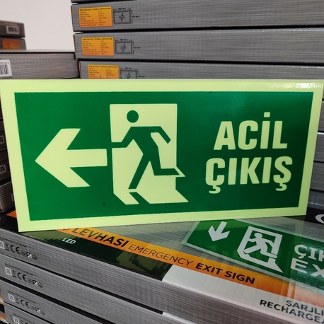 Acil Çıkış Yapışkanlı Levha