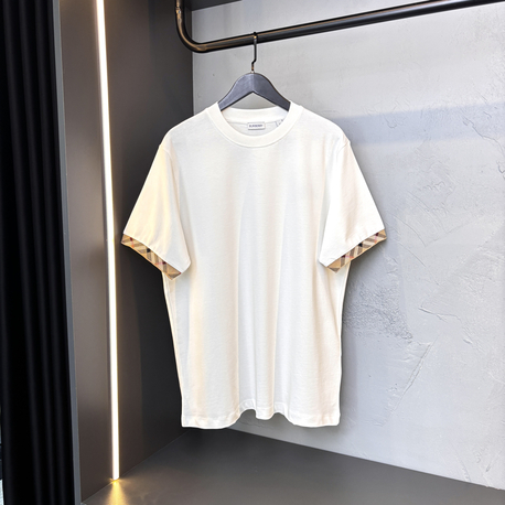 BURBERRY Premium Tshirt