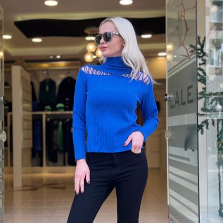 Fitilli Örgü Bağcık Detaylı Triko