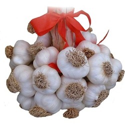 Jumbo boy ( 5 KG ) Taşköprü Sarımsağı ( En iri boy )