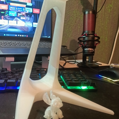 Masa üstü kulaklık standı