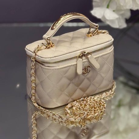 Chanel kol çantası 