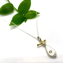 Damla İnci Kuşlu Kolye / Drop Pearl with Bird Necklace