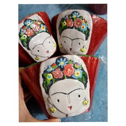 Frida Kahlo Kabartma Desenli, Kırmızı Seramik Kase