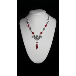 Gotik yarasa kolye